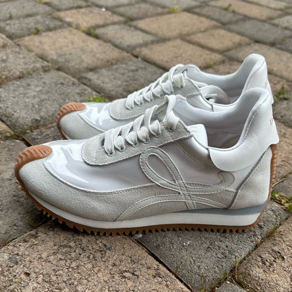 Loewe white flow runner sneakers 37